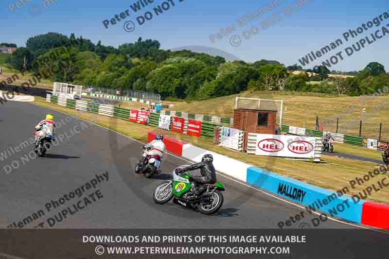 Vintage motorcycle club;eventdigitalimages;mallory park;mallory park trackday photographs;no limits trackdays;peter wileman photography;trackday digital images;trackday photos;vmcc festival 1000 bikes photographs
